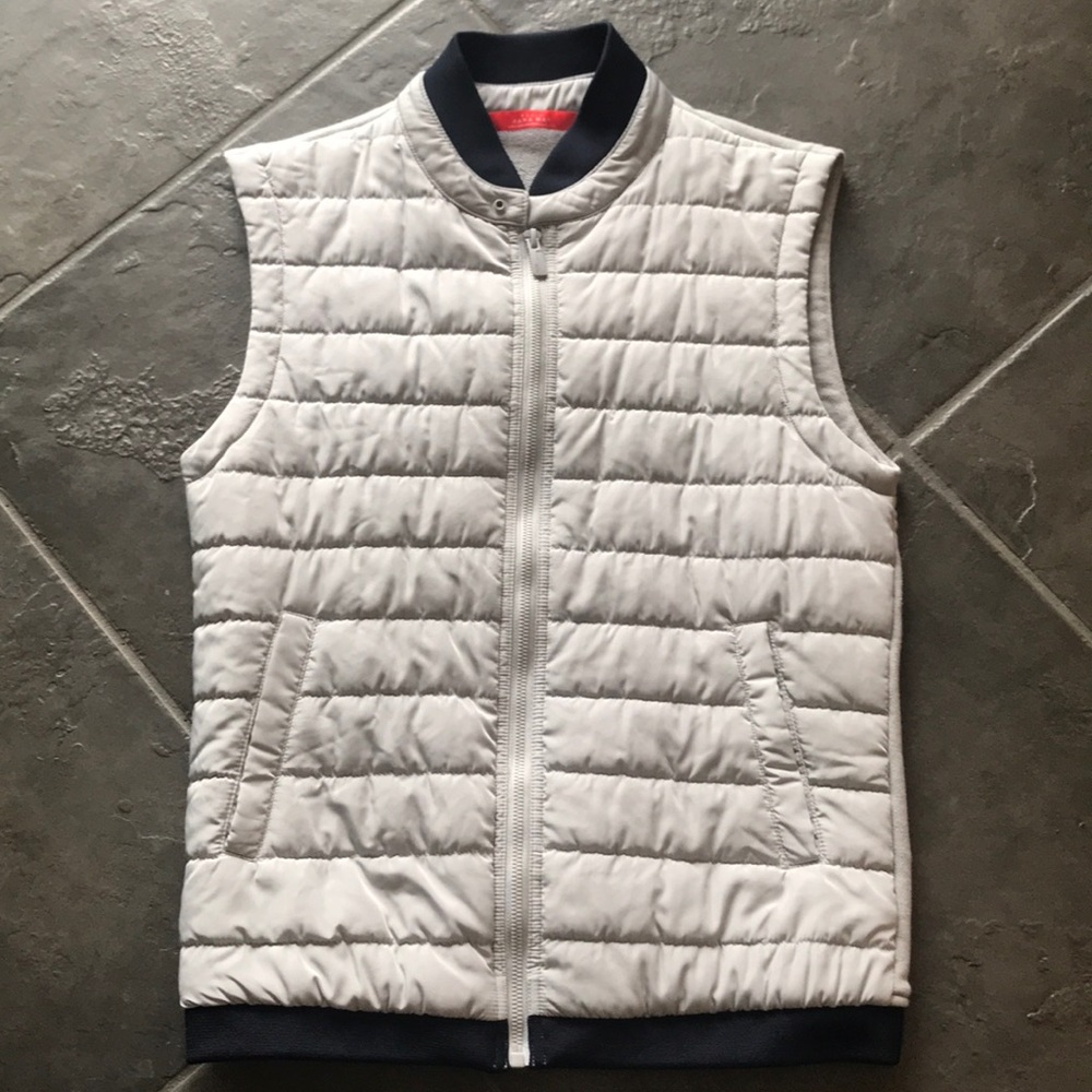 Zara Man Grey quilted Vest size Medium
